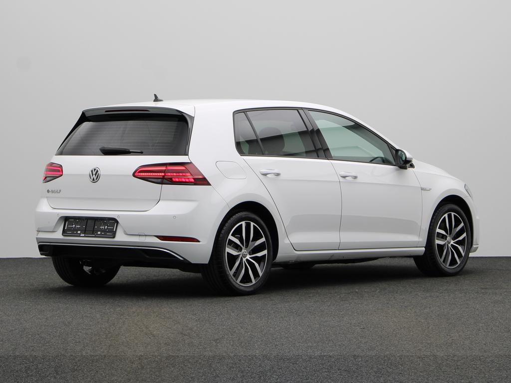 Volkswagen e-Golf 35,8 KWH - 136 PK - AUTOMAAT