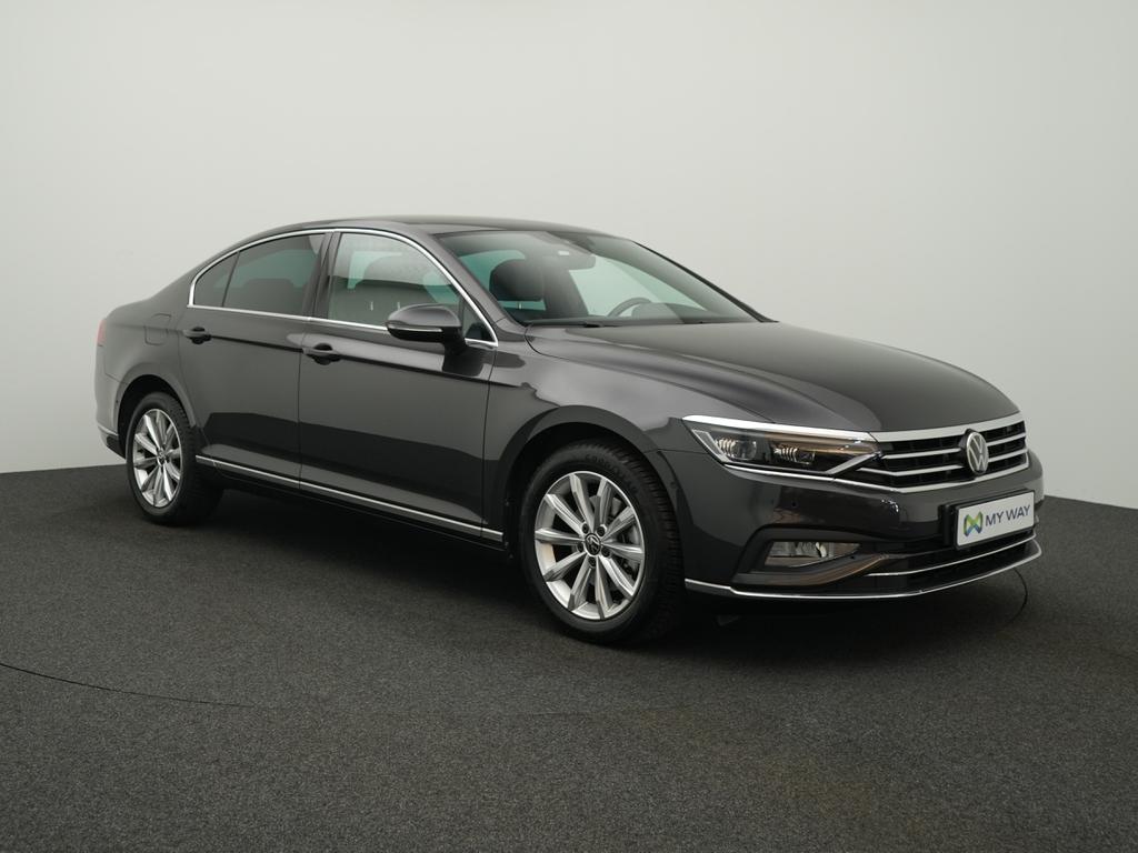 Volkswagen Passat 2.0 TDi SCR Elegance DSG  7V Berline 150CV / 110 KW