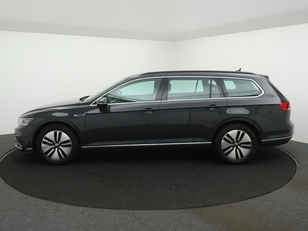 Volkswagen Passat Variant GTE Passat GTE 1.4eHybrid PHEV DSG / NAVI / APP CONNECT / PDC / ADAPTIVE CRUISE / ZETELVERWARMING / ...