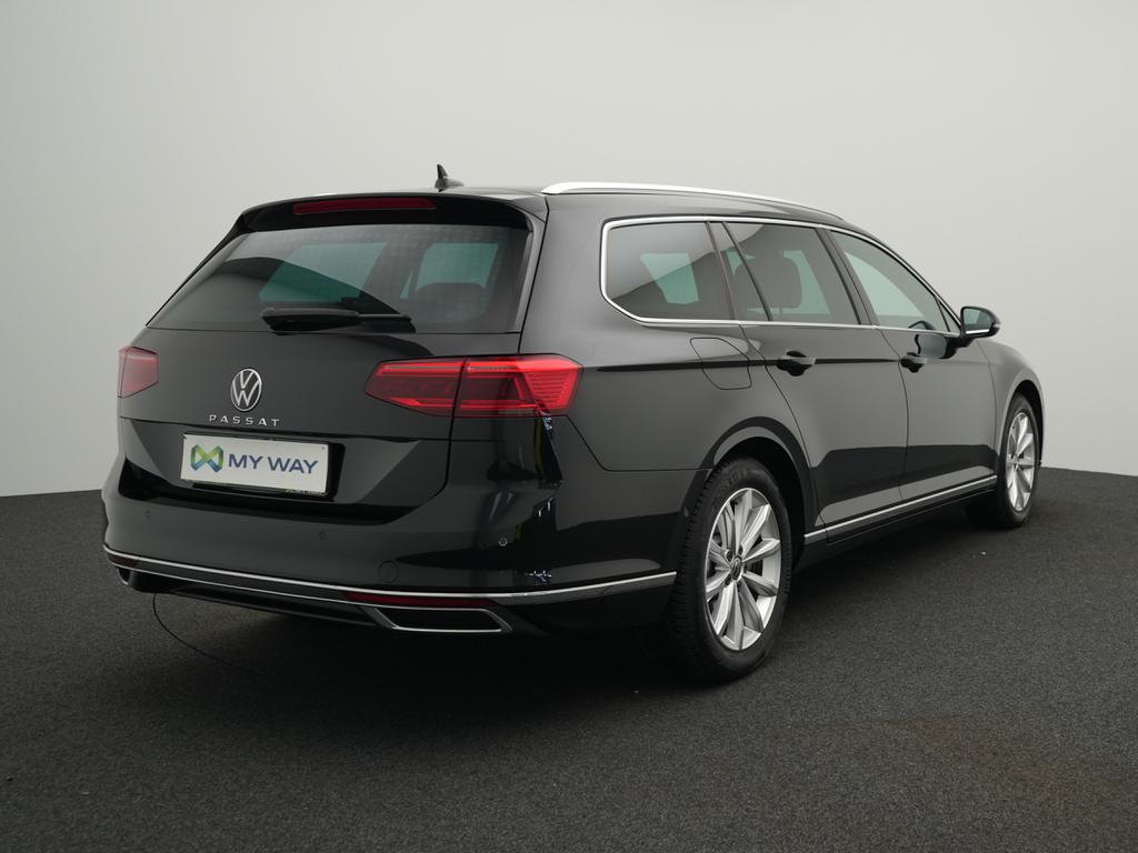 Volkswagen Passat Variant 2.0 TDi SCR Elegance Business DSG  7V  150CV / 110 KW