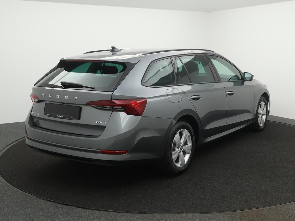 Skoda Octavia Combi Ambition 1.5TSI 150PK *AUTOMAAT*NAVI*APP CONNECT*ZETELVERWARMING*BLTH*CRUISE*PDC