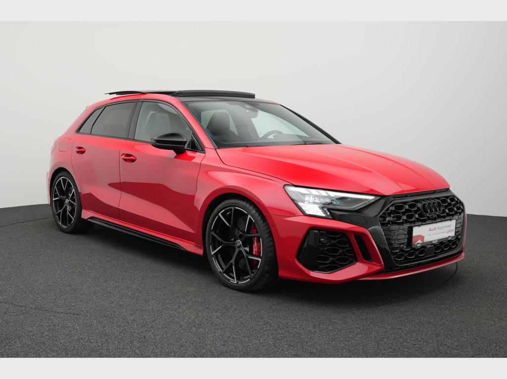 Audi RS3 Sportback RS keramische remmen rood/Pano/B&O/Headup/Donker Matrix/Warmtewerend glas 294(400) kW(ch) S tronic