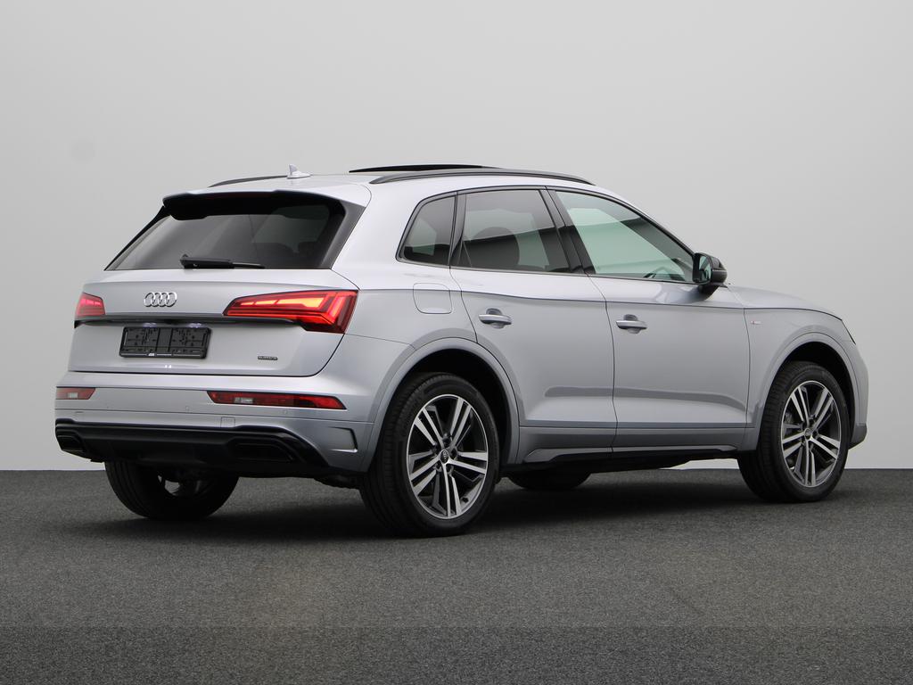 Audi Q5 S-LINE 40 TDI 204 PK S-TRONIC QUATTRO