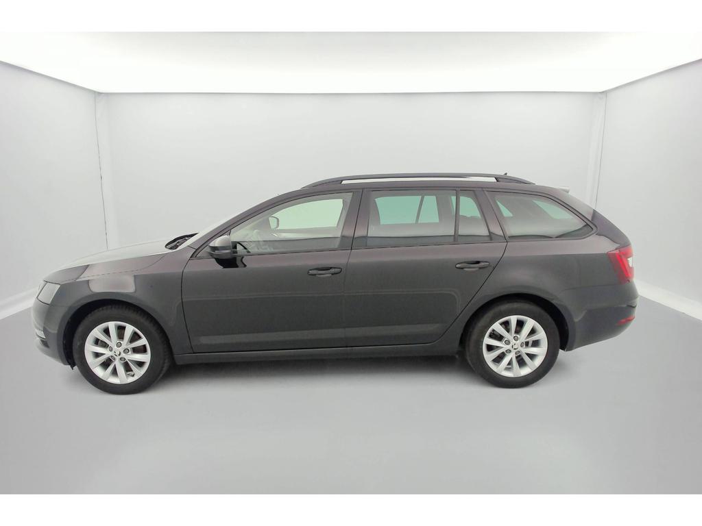 Skoda Octavia Combi Ambition 2.0TDI 110kW (150ch) 6V * GPS * SIEGES CHAUFF * CAPT AV+AR *