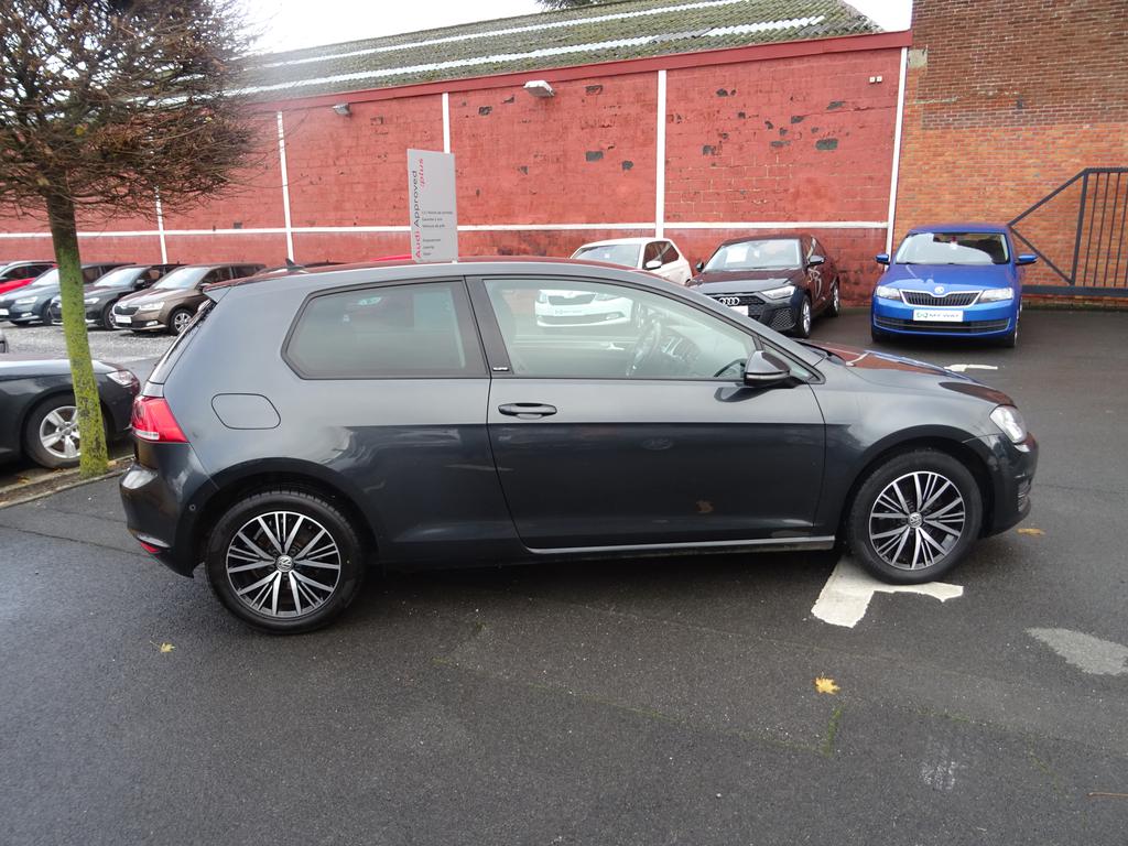 Volkswagen Golf VII Golf Comfortline BlueMotion Technology 1.2 l TSI 81 kW (110 PS) 7-speed dual-clutch transmission DSG