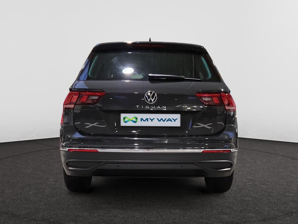 Volkswagen Tiguan ACTIVE 1.5 TSI 130 PK 6v / ACC / Camera / Apple Carplay