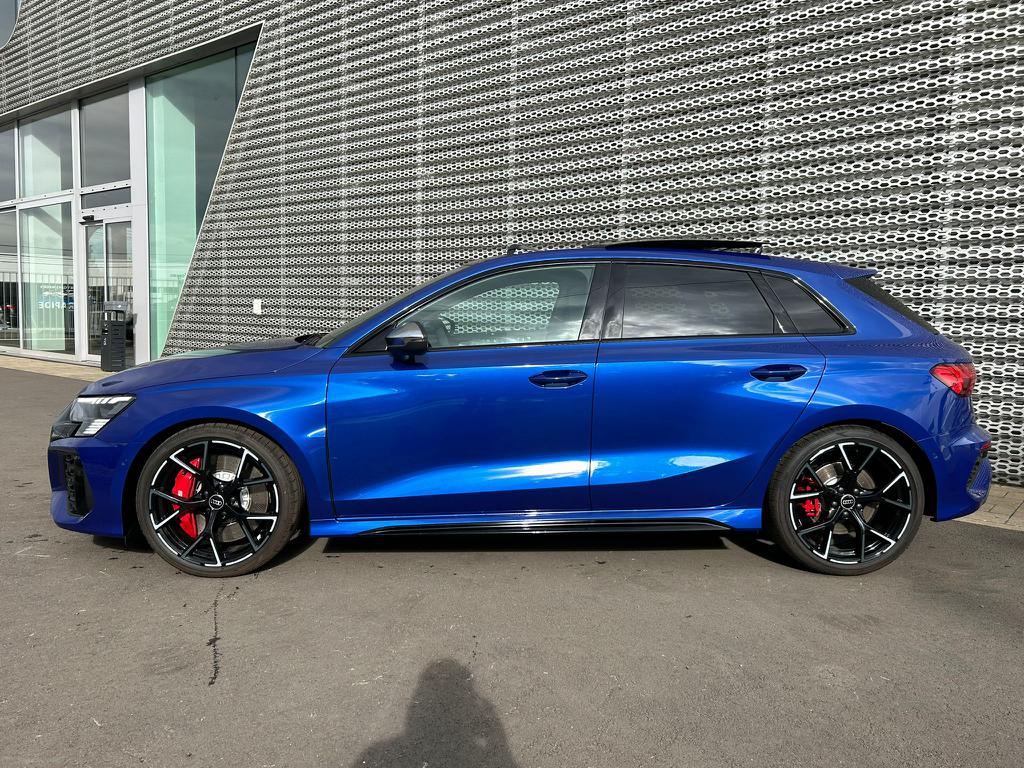 Audi RS3 Sportback Audi RS 3 Sportback    294(400) kW(ch) S tronic