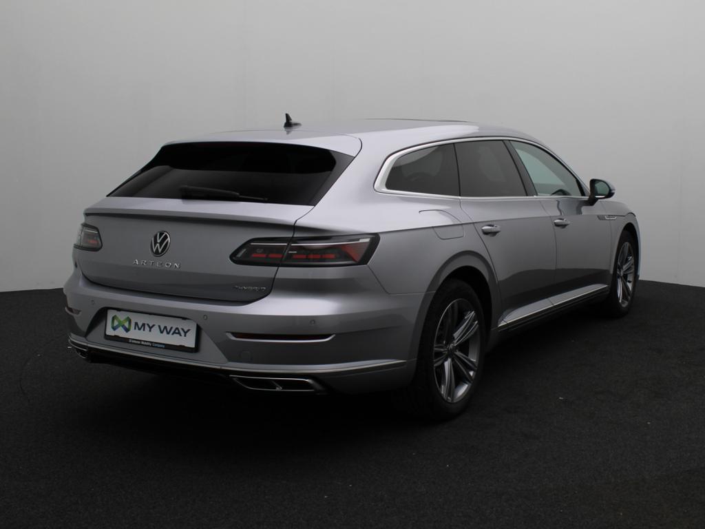 Volkswagen Arteon Shooting Brake R-Line 1.4 eHybrid 218pk / GPS / Car Play / Trekhaak / Camera / Panoramisch Open Dak / Adaptive Cruise Control / Leder