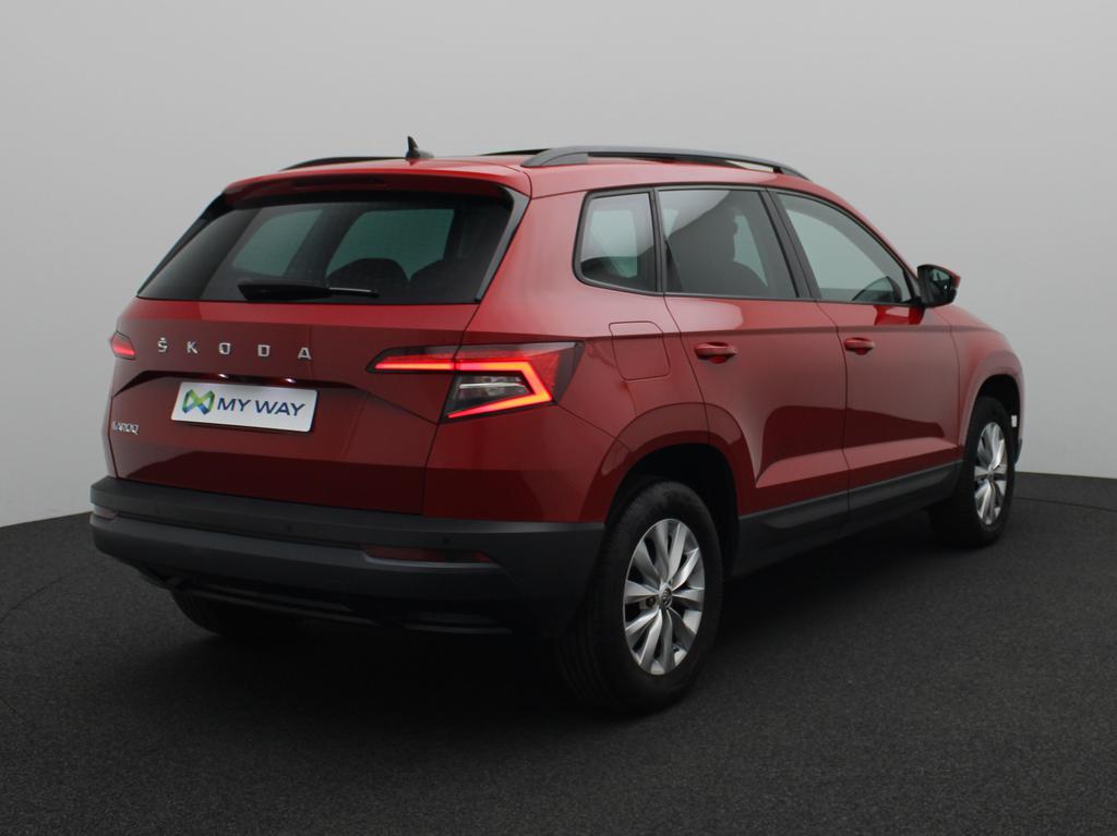 Skoda Karoq AMBITION 1.0 TSI 110 PK 6v / Open Dak / Camera / Apple Carplay