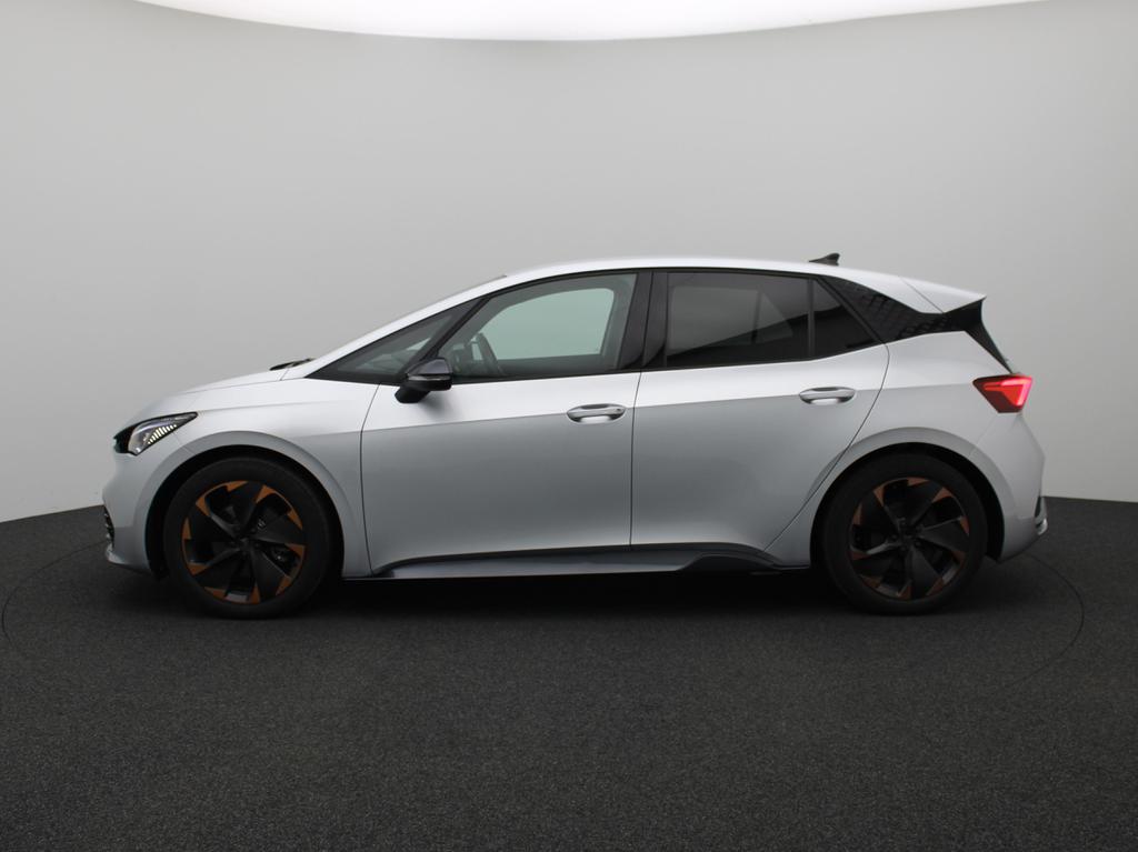 Cupra Born 204pk 62 kWh / GPS / Car Play / Adaptive Cruise Control / Camera / Verwarmbare Voorstoelen