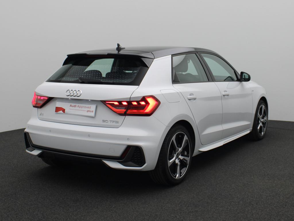 Audi A1 Sportback S-Line 30 TFSI 110 PK S-tronic / PDC / Cruise Control / Apple Carplay