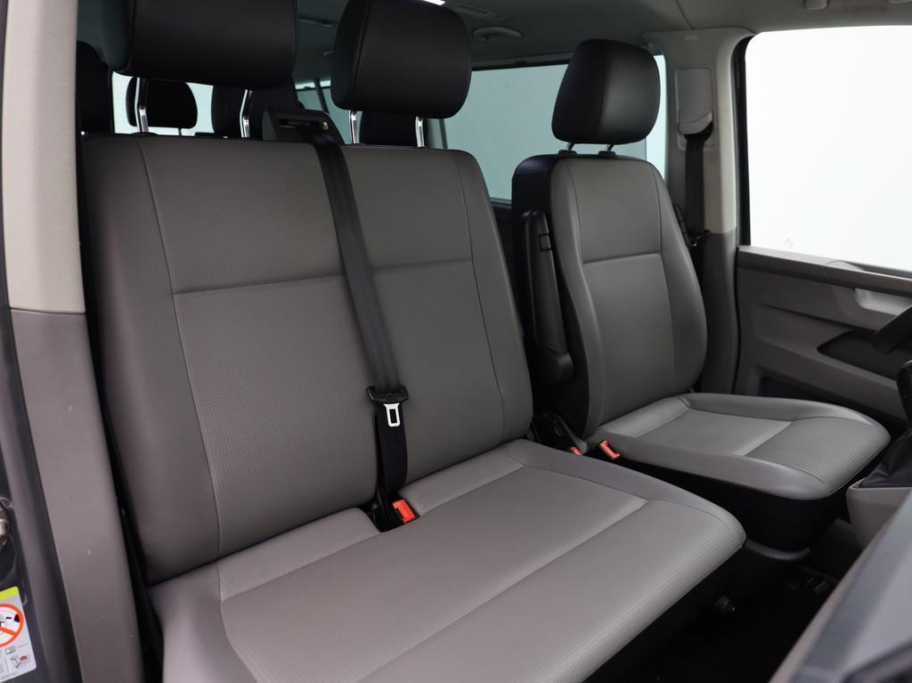 Volkswagen Transporter T6.1 1200 Caravelle Lwb 2.0 TDi SCR 150 PK 9pl. DSG-7 / Cruise Control / PDC / Apple Carplay