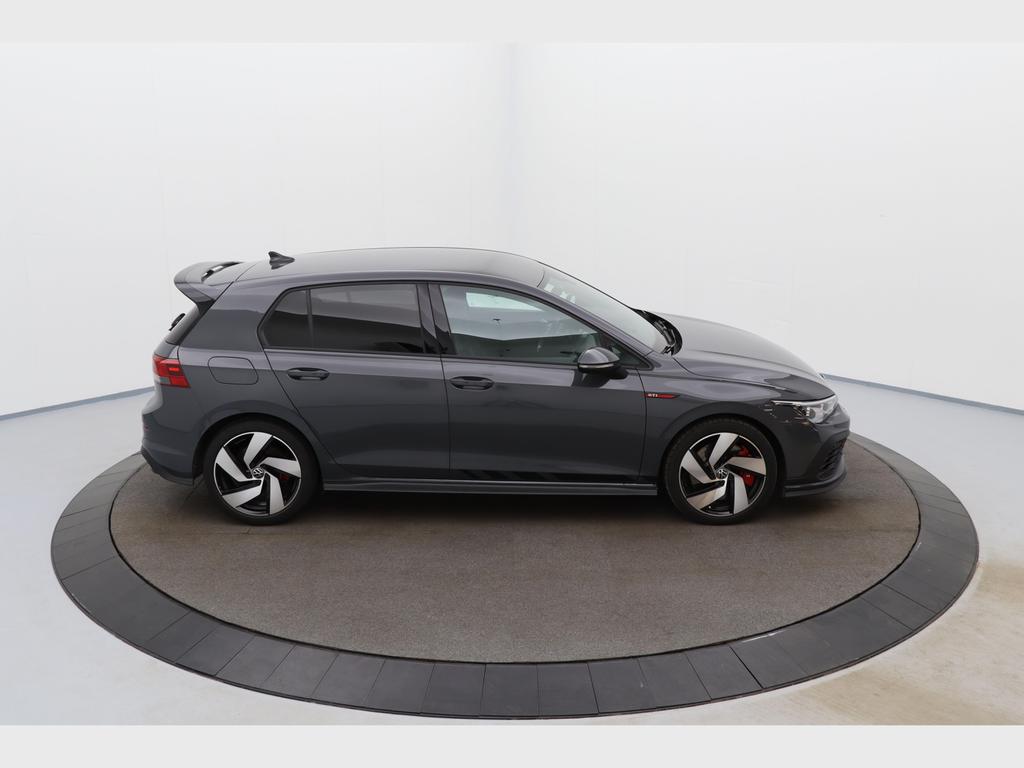 Volkswagen Golf VIII GTI CLUBSPORT 2.0 TSI 300 PK DSG-7