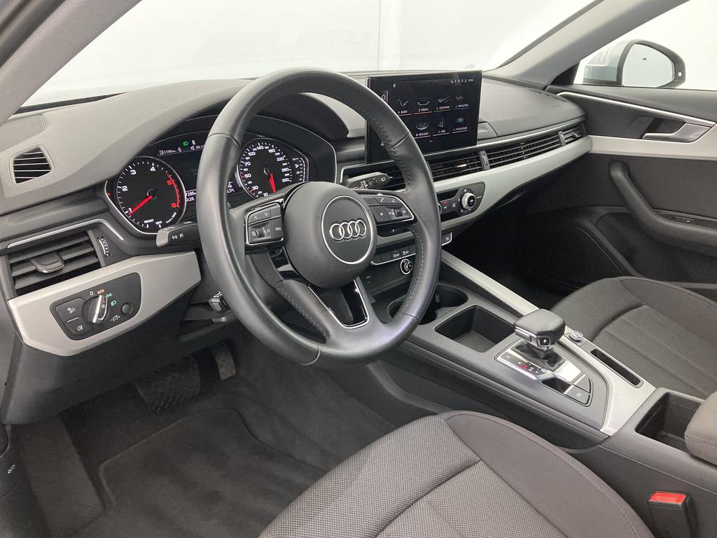 Audi A4 Avant BUSINESS 2,0LTDI 100KW(136CV)S tronic*LED*CLIM*GPS