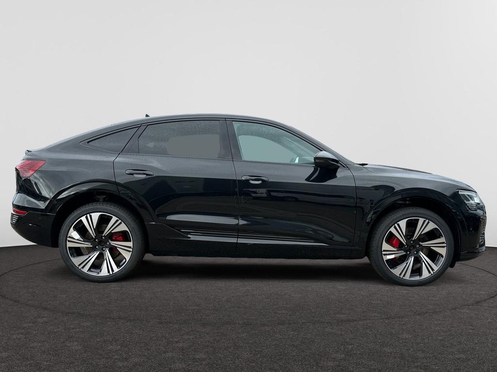 Audi Q8 e-tron Sportback Audi Q8 Sportback S line 50 e-tron quattro 250,00 kW