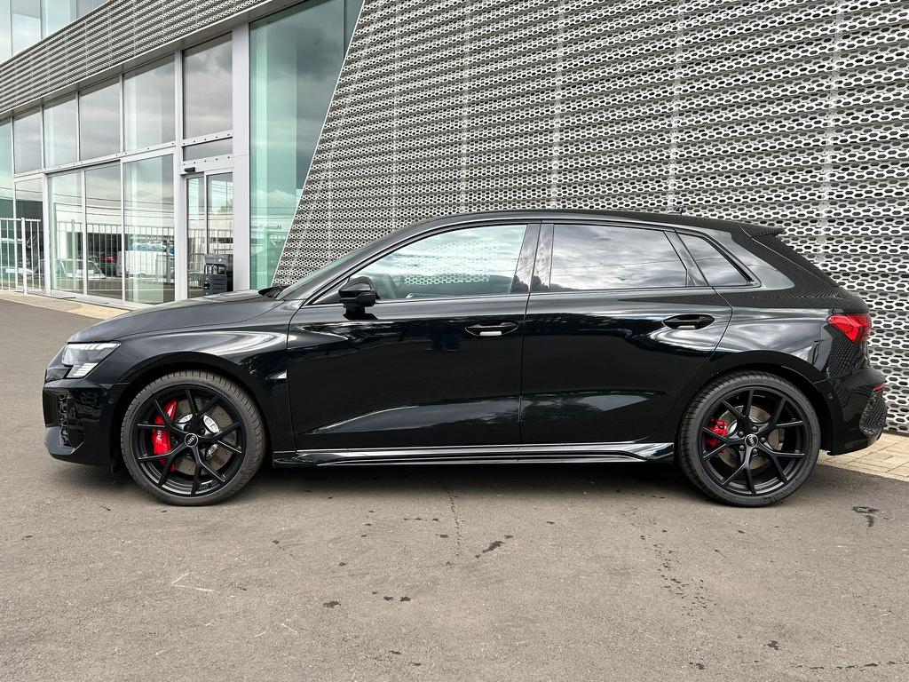 Audi RS3 Sportback Audi RS 3 Sportback    294(400) kW(ch) S tronic