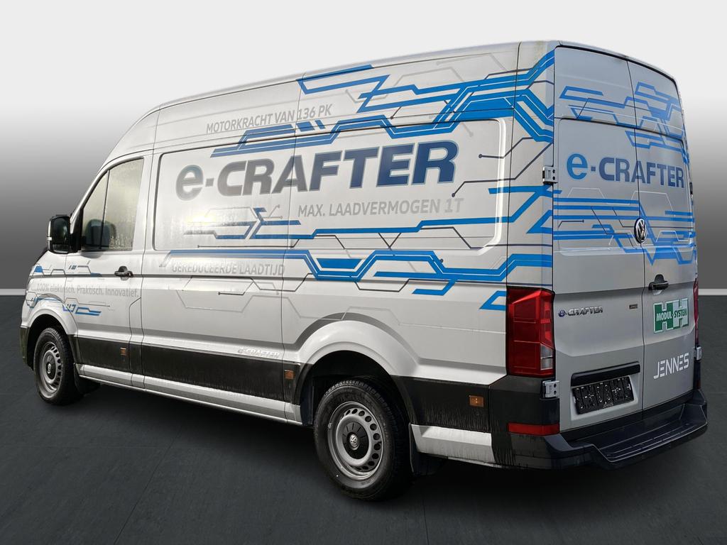 Volkswagen E-Crafter Fourgon Mwb Hr e-Crafter Kasten Motor:   100 kW Getriebe: Frontantrieb 1-Gang-Automatik Radstand: 3640 mm