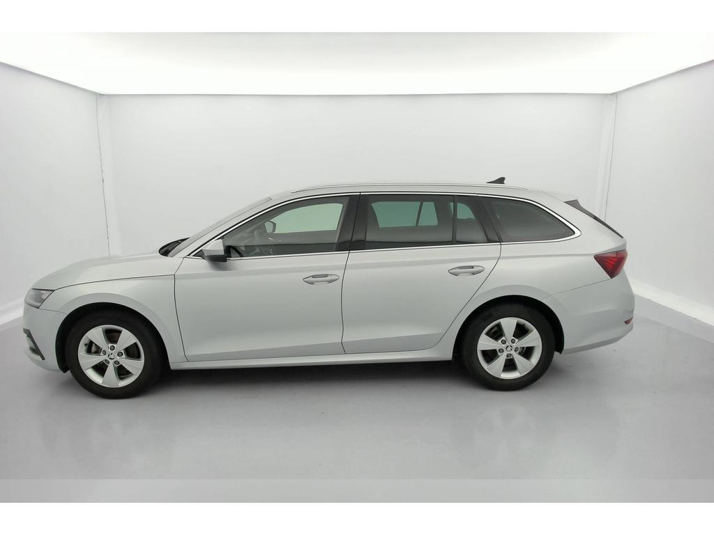 Skoda Octavia Combi Ambition 2.0TDI 85kW (115ch) 6V * SIEGES CHAUFF * GPS * APP-CONNECT *