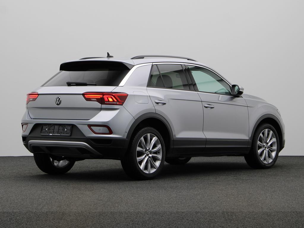 Volkswagen T-Roc LIFE BUSINESS 1.0 TSI 110 PK 6 VERSNELLINGEN