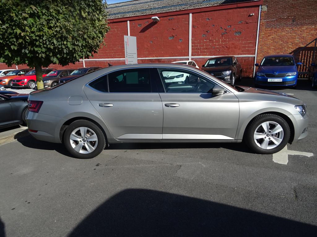 Skoda Superb Ambition 1.4TSI 92kW(125cv) 6v