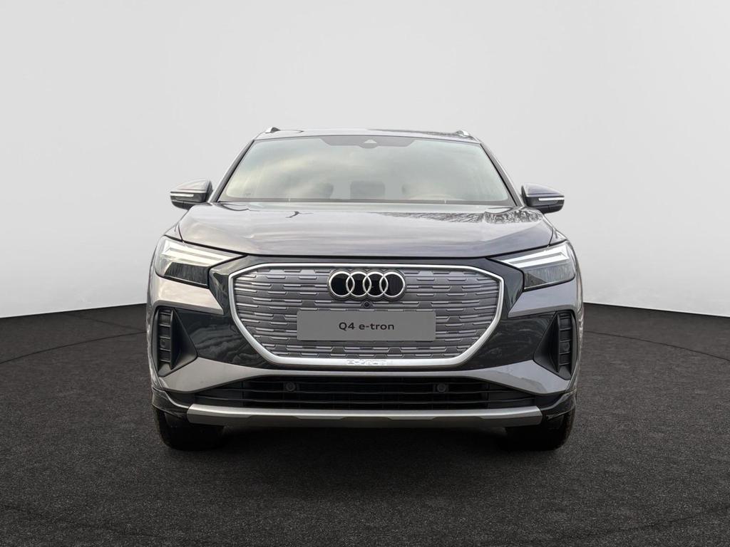 Audi Q4 e-tron Audi Q4  Corporate 45 e-tron  82 kWh 286 PK