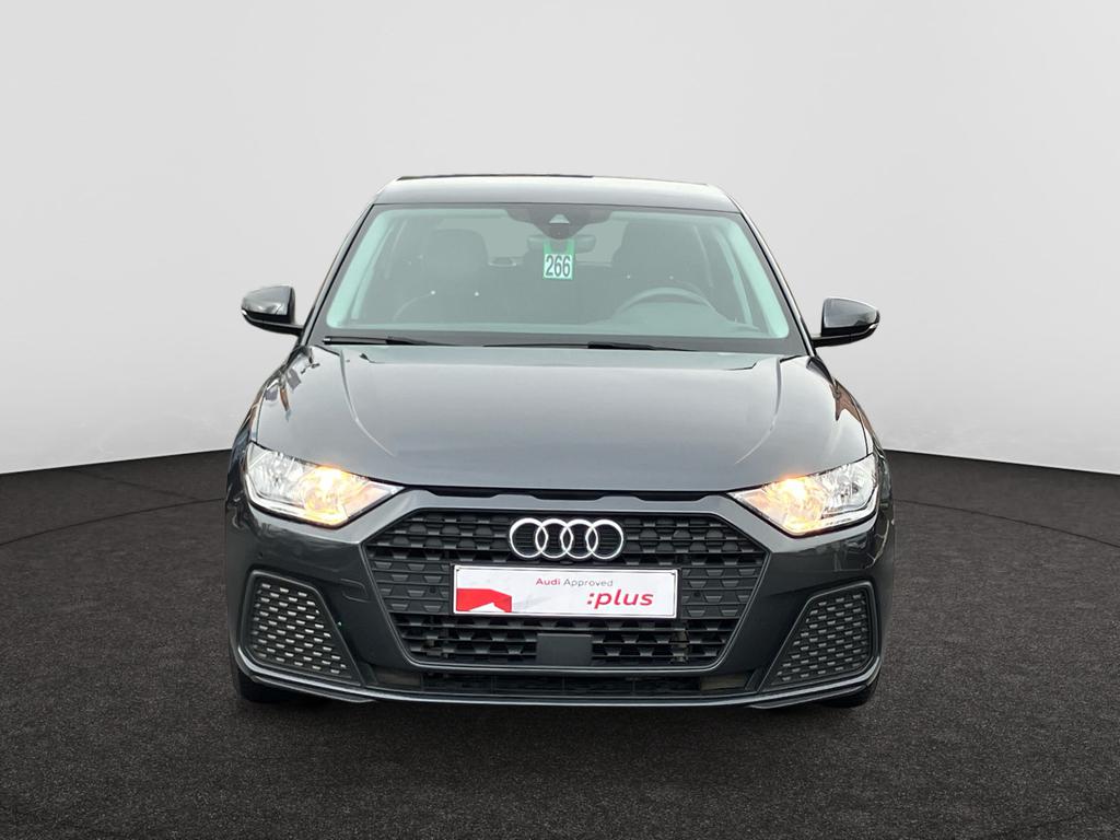 Audi A1 Sportback 30 TFSI 110pk S tronic Attraction aut. airco / sensoren v+a