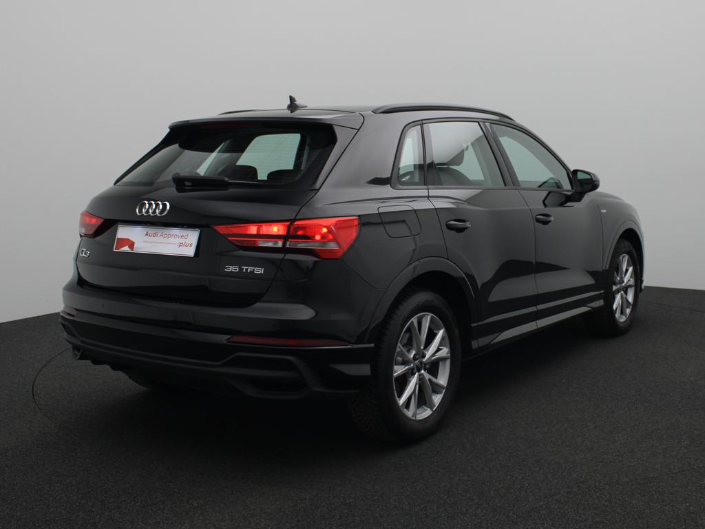 Audi Q3 S-Line 35 TFSI 150 PK S-tronic / ACC / Camera / Apple Carplay