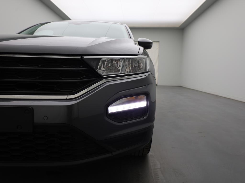 Volkswagen T-Roc 1.0 TSI 115 PK 6v / Apple Carplay / PDC / Airco