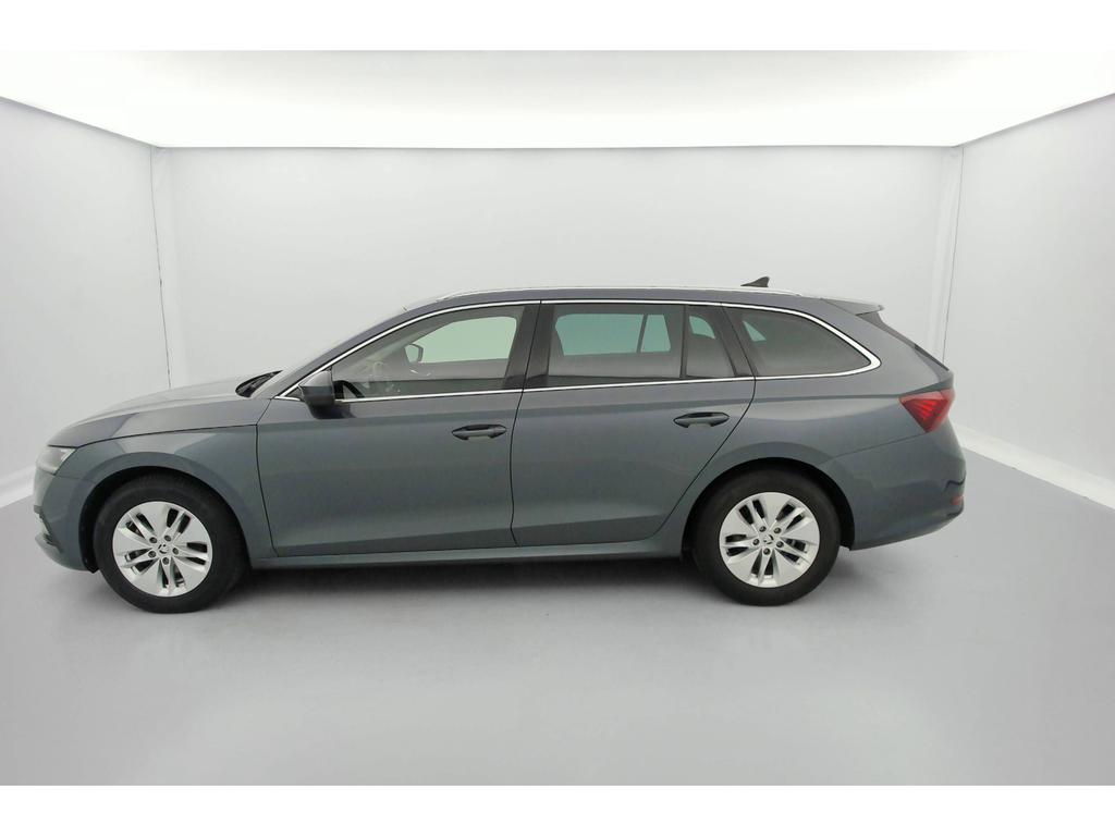 Skoda Octavia Combi Ambition 2.0TDI 85kW (115ch) 6V * GPS * CAPT AV+AR * SIEGES CHAUFF *