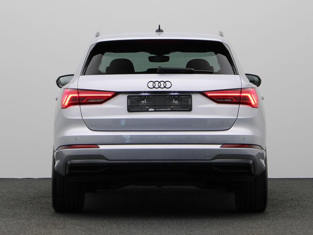 Audi Q3 35 TFSI 150 PK S-TRONIC AUTOMAAT