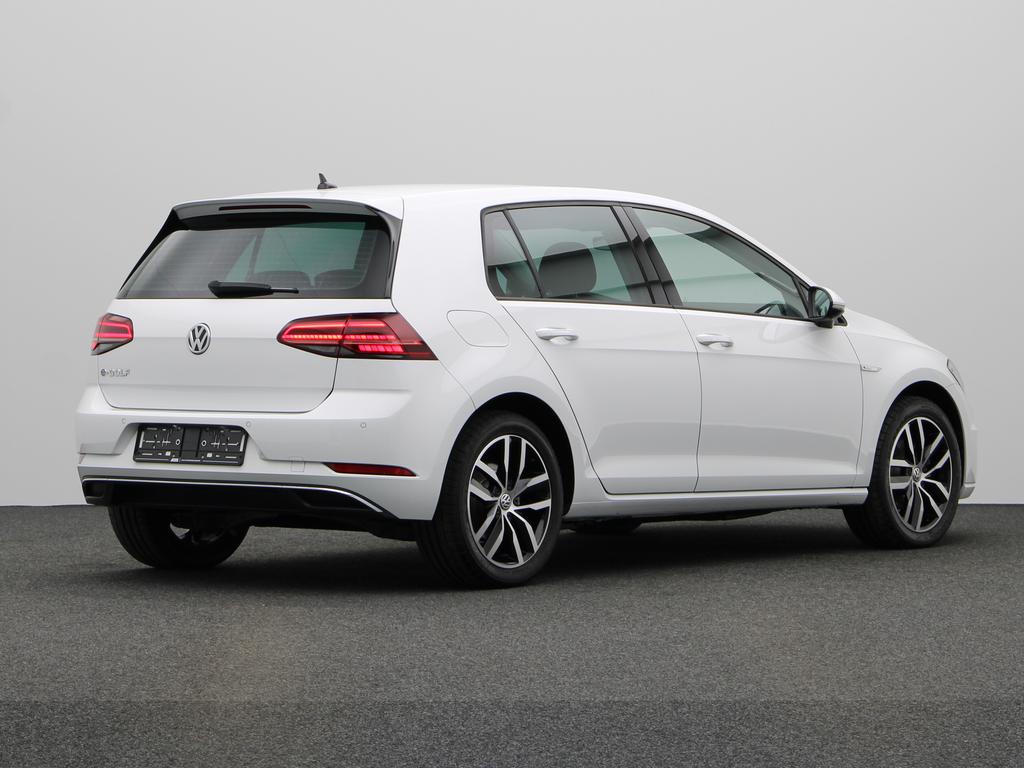 Volkswagen e-Golf 35,8 KWH - 136 PK - AUTOMAAT