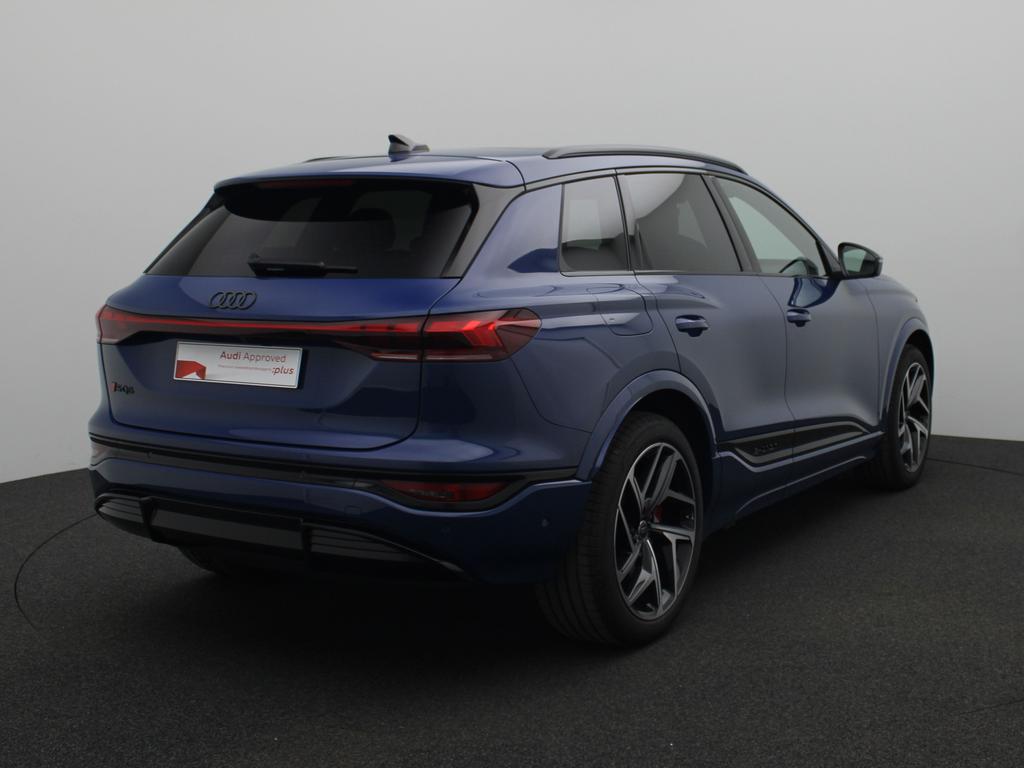 Audi SQ6 e-tron Edition one Blue e-Tron 100 kWh Quattro 489 PK / Open Dak / ACC / Apple Carplay