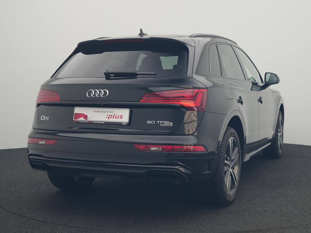 Audi Q5 Audi Q5 S line 50 TFSI e quattro 220(299) kW(PS) S tronic