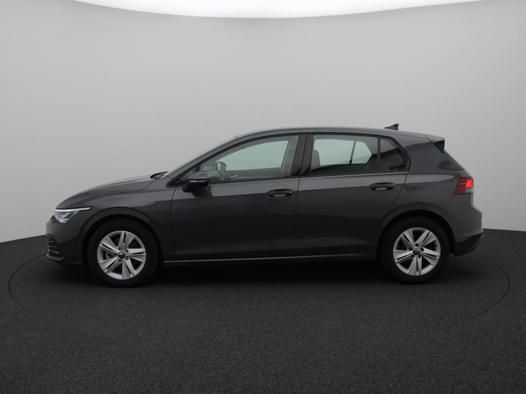 Volkswagen Golf VIII Golf Life 1.0 l TSI 6-speed / Adaptative Cruise Control / Apple Carplay /  Park Distance Control F&R