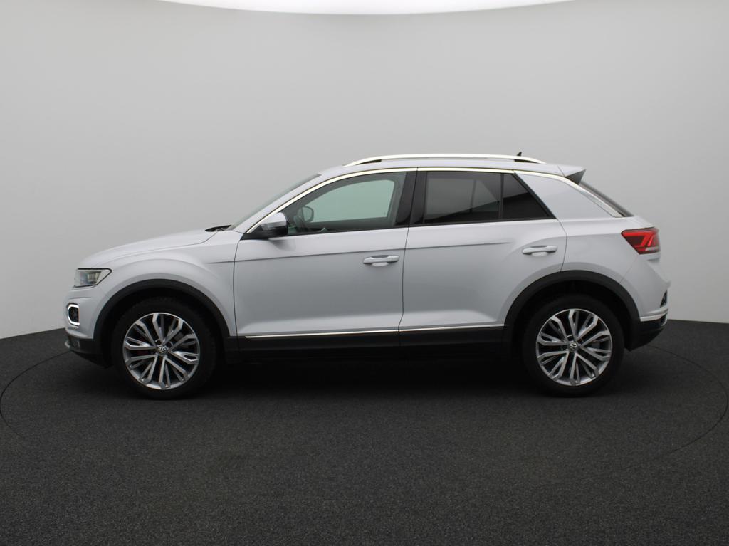 Volkswagen T-Roc Sport 1.5 TSI 150pk 6v / Panoramisch Open Dak / GPS / Car Play / Adaptive Cruise / Camera