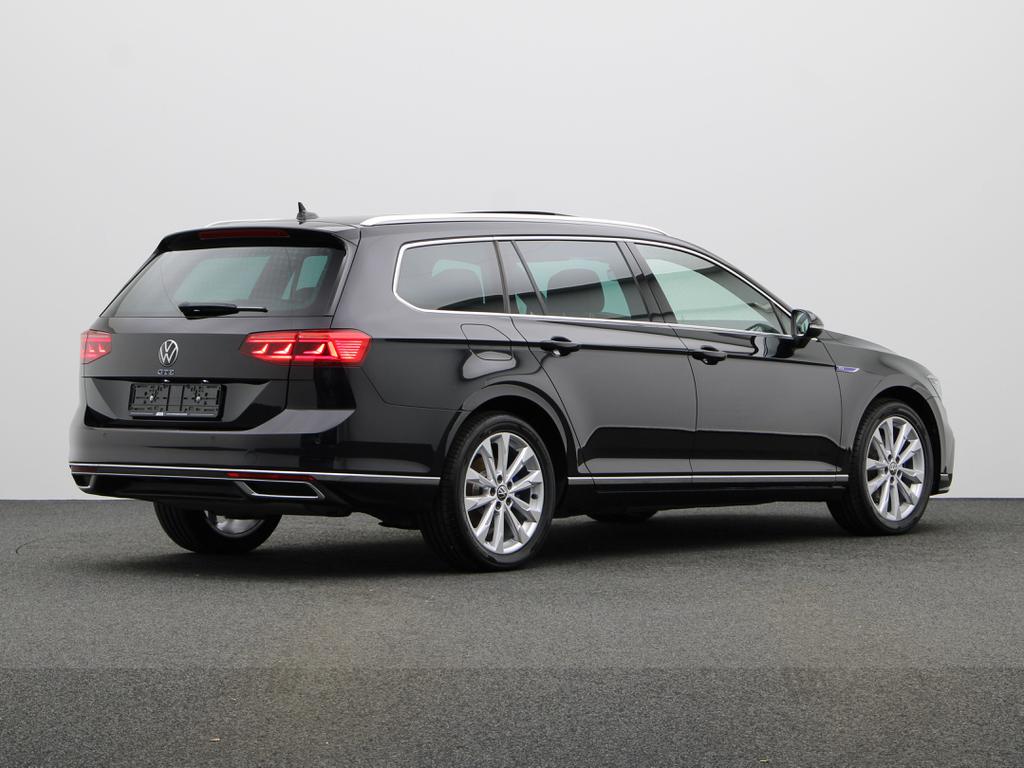 Volkswagen Passat Variant GTE 218 PK - PLUG-IN HYBRIDE - PANO