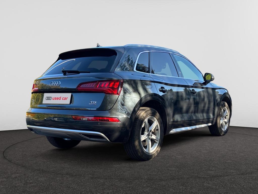 Audi Q5 Audi Q5  Sport 2.0 TDI quattro 120(163) kW(ch) S tronic