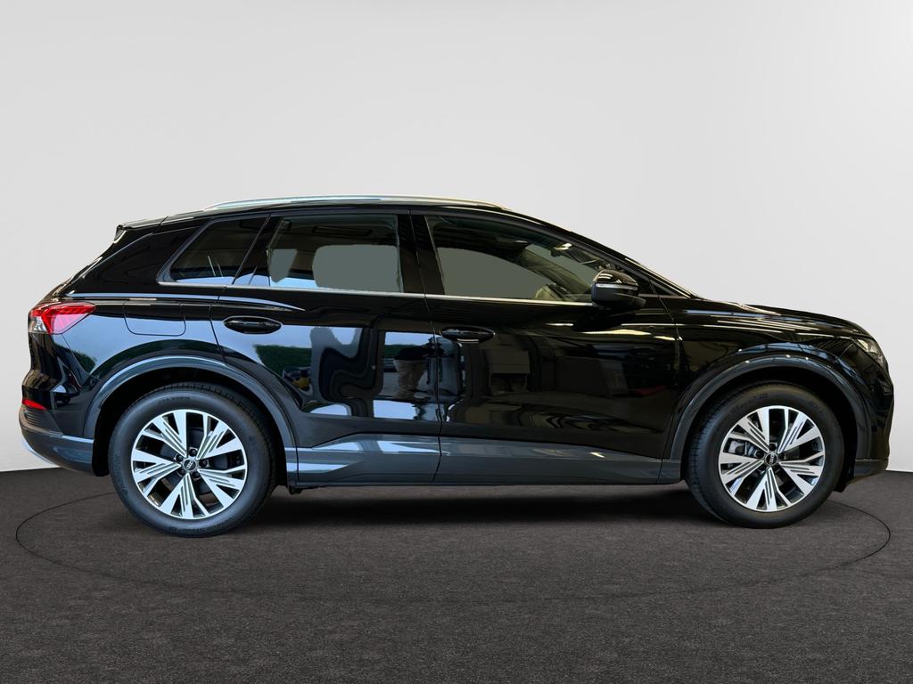 Audi Q4 e-tron Audi Q4 45 e-tron 210 kW