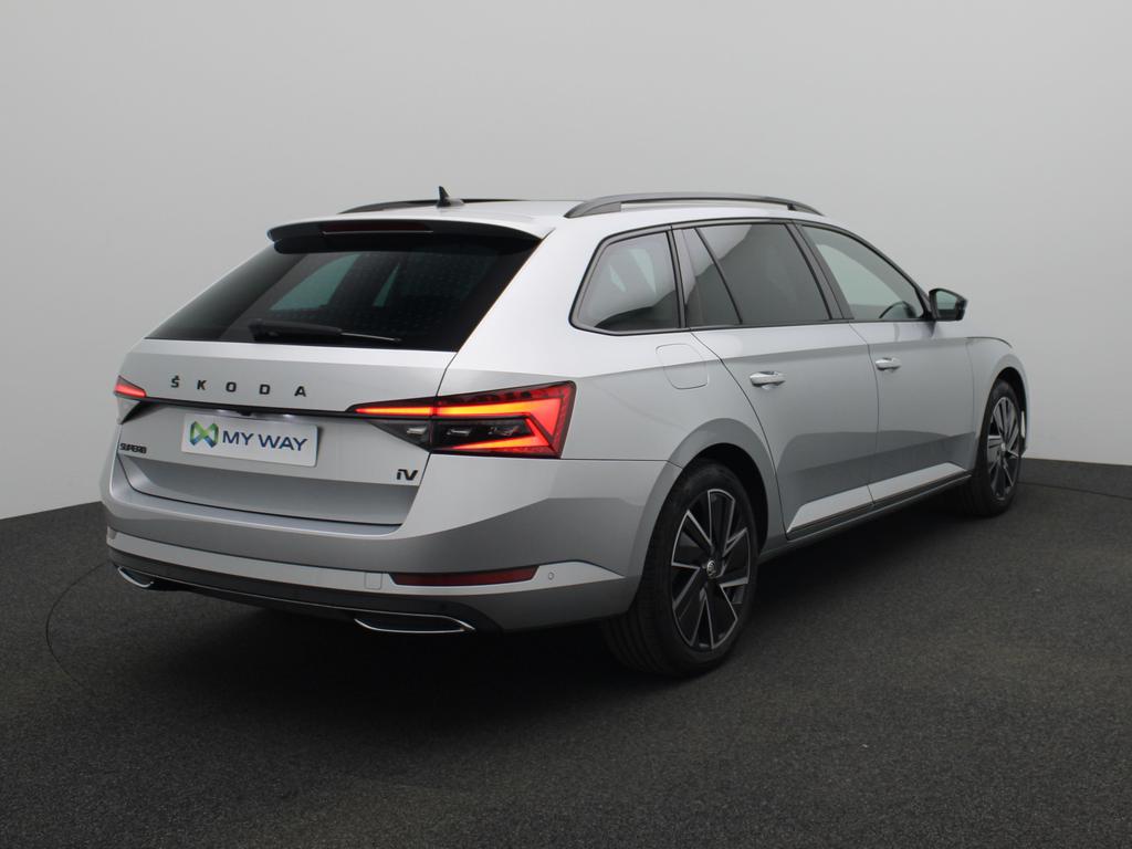 Skoda Superb Combi SPORTLINE 1.4 Hybrid 218 PK DSG-6 / Open Dak / Camera / ACC