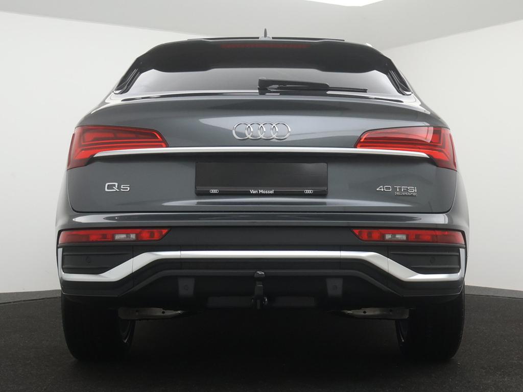 Audi Q5 Sportback Audi Q5 Sportback Business Edition S line 40 TFSI quattro 150(204) kW(pk) S tronic / DEMO