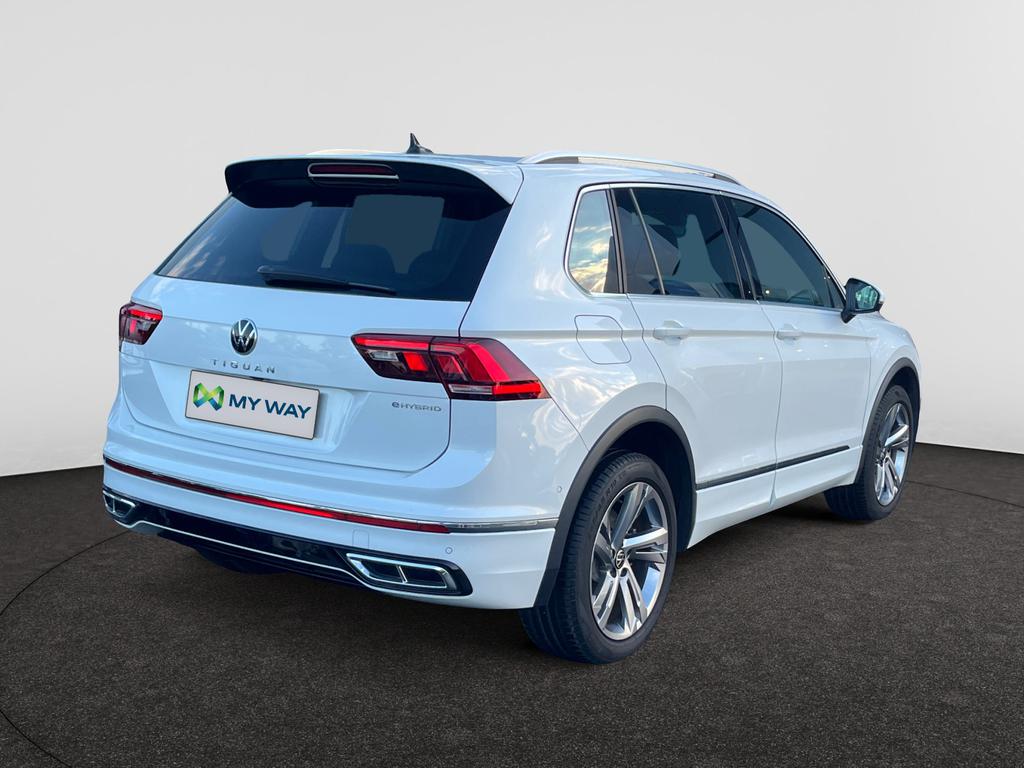 Volkswagen Tiguan 1.4 eHybrid 245PK R-Line Pano/el.trekhaak/winterkit/2j garantie