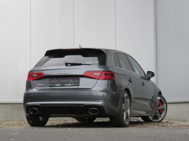 Audi RS3 Sportback Audi RS 3 Sportback  2.5 TFSI quattro 270(367) kW(pk) S tronic