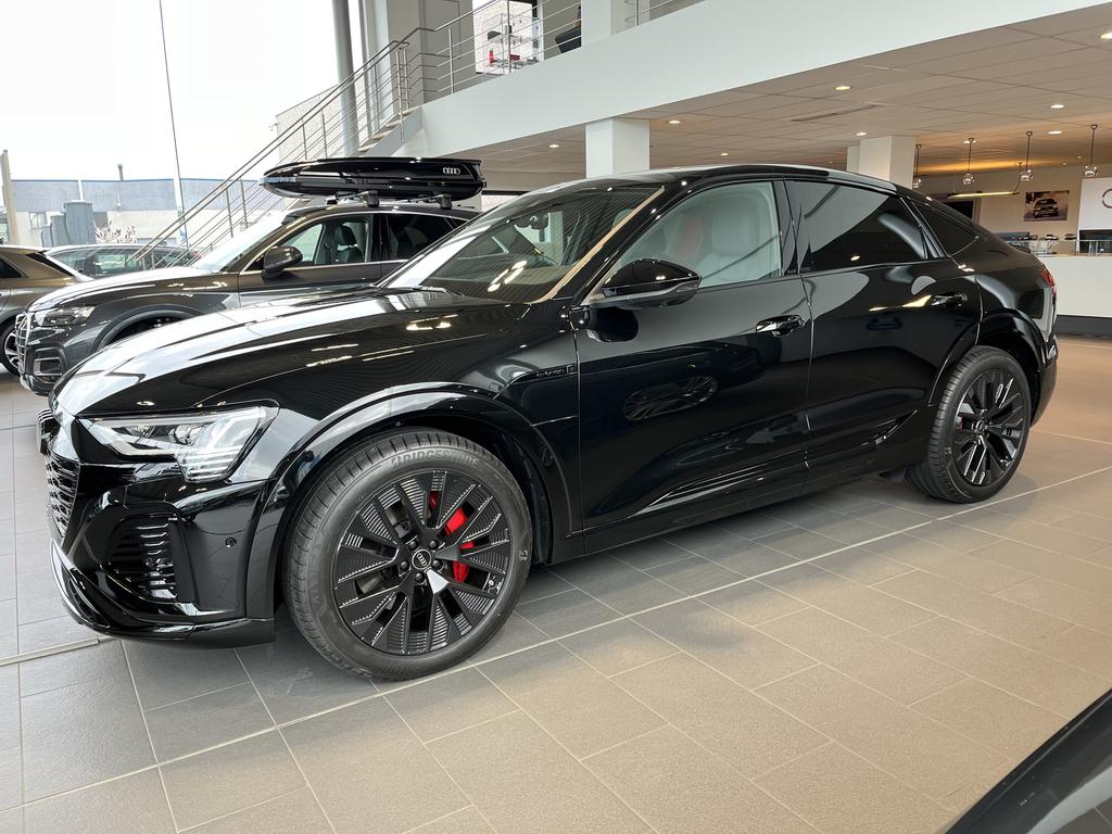 Audi Q8 e-tron Sportback Audi Q8 Sportback S line 55 e-tron quattro 300 kW