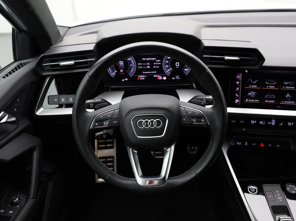 Audi A3 Sportback 40 TFSI e PHEV S line S tronic Adaptative Cruise Control / Apple Carplay / Navi / Camera / Park Distance F&R