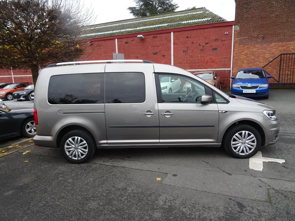 Volkswagen Caddy Maxi Caddy Maxi Trendline 7-seater 2.0 l 75 kW TDI EU6 SCR BlueMotion Techn., front-wheel drive, 5-speed, wb. 3 006 mm