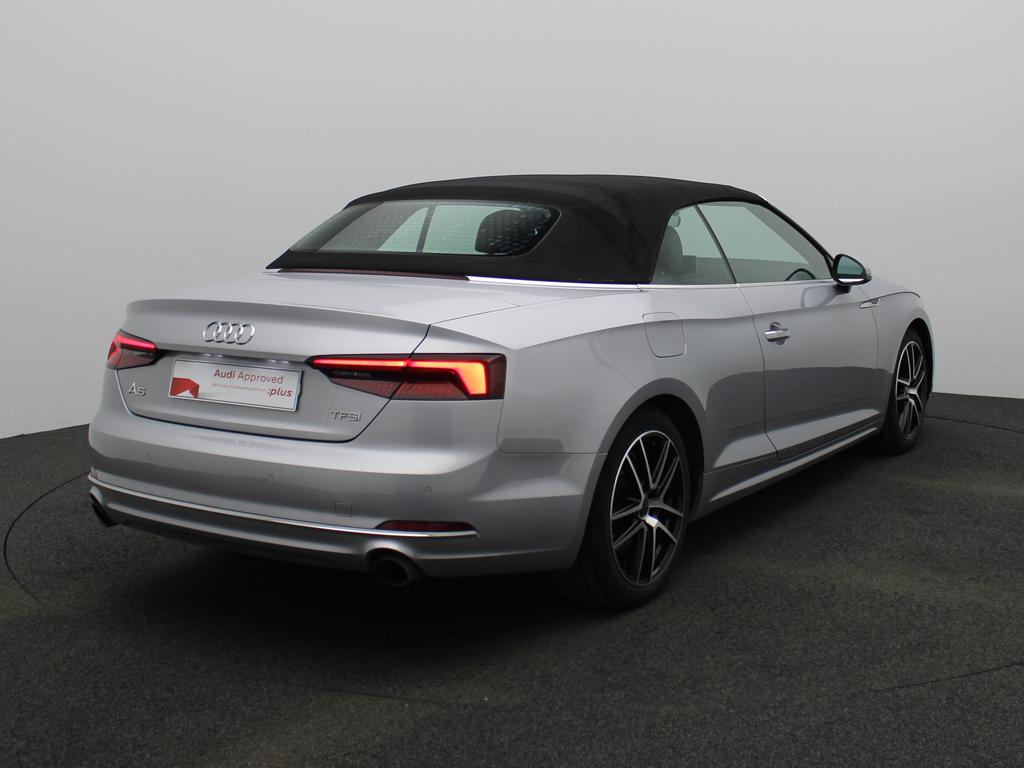 Audi A5 Cabriolet Design 2.0 TFSI 190pk S-Tronic / GPS / Leder / App Connect / Cruise Control