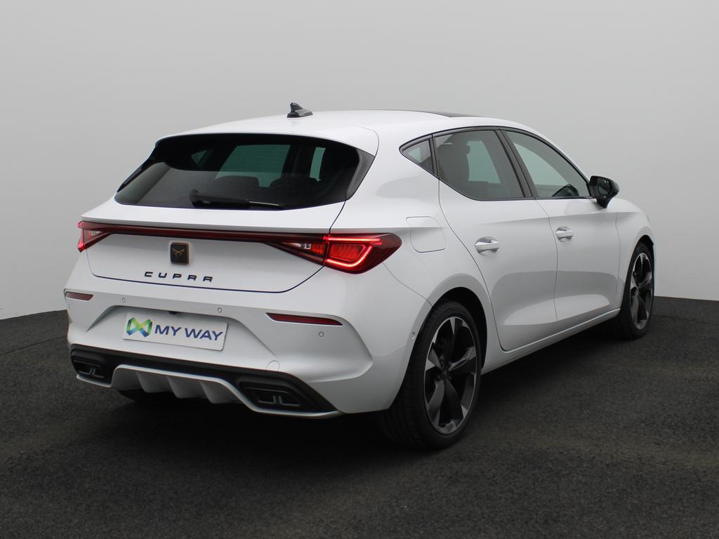 Cupra Leon 1.5 eTSI MHEV 150pk DSG / GPS /App COnnect /Open Dak / Adaptive Cruise Control / Camera / Park Assist