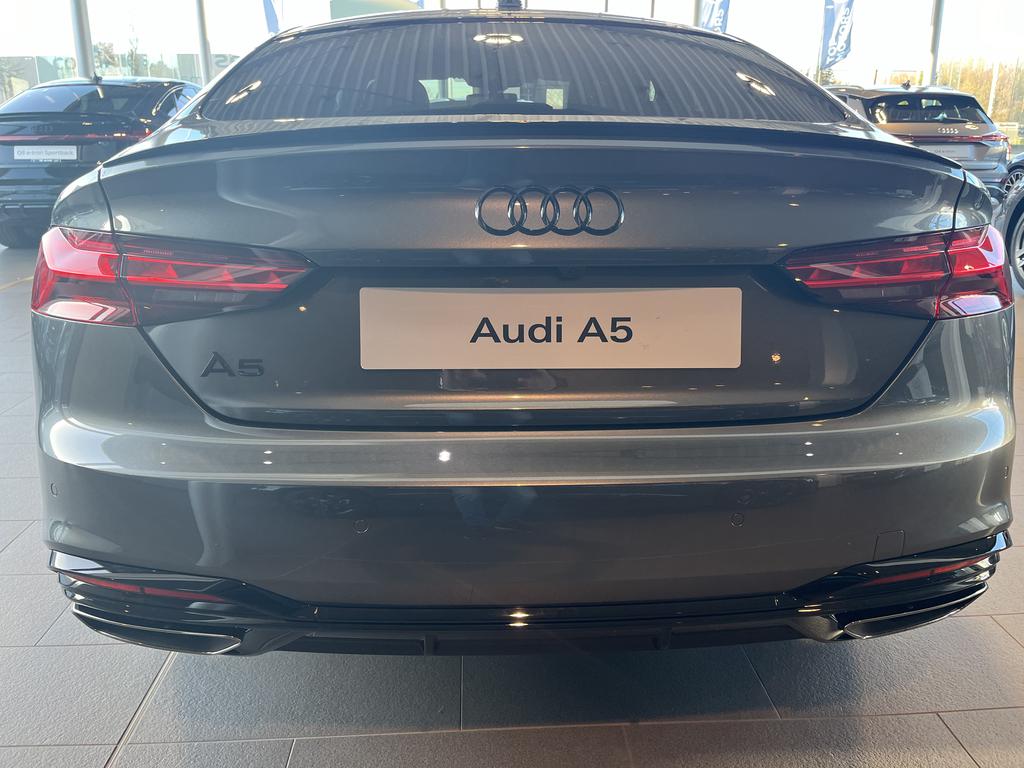 Audi A5 Sportback Audi A5 Sportback Business Edition Competition 35 TFSI  110(150) kW(pk) S tronic