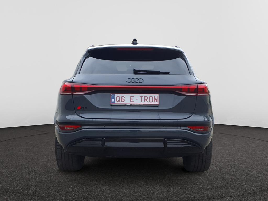 Audi Q6 e-tron e-Tron 100 kWh 55 Quattro Edition one grey