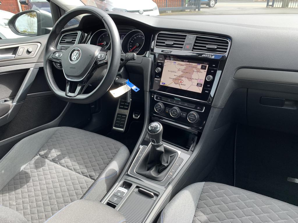 Volkswagen Golf VII Comfortline 1.0TSI 63kW(85cv) 5v